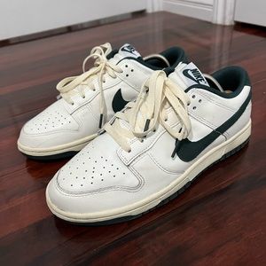 Nike Dunk Low